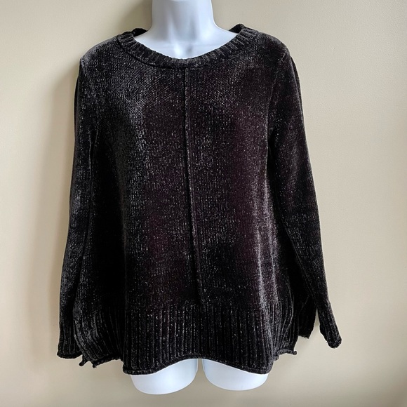 ‼️SALE‼️$25 Like/Bundle/Offer NWOT Black Chenille Oversized Sweater - Picture 1 of 6